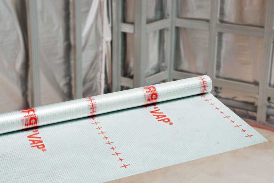 Comment poser une membrane pare-vapeur ? 