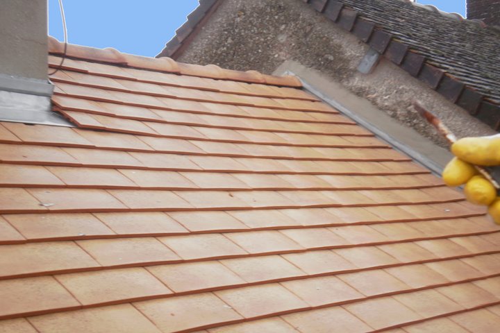 Rénovation complète d'une toiture à Dammartin-en-Serve (78).
