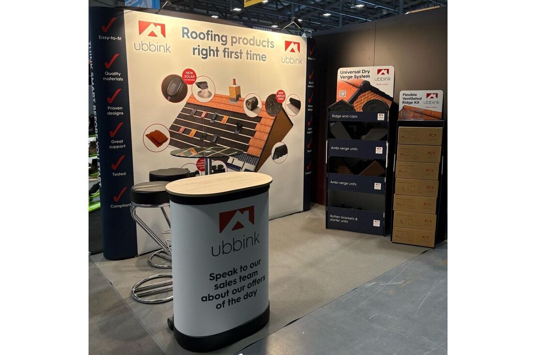 NMBS, Exhibition, Roofing, Building 